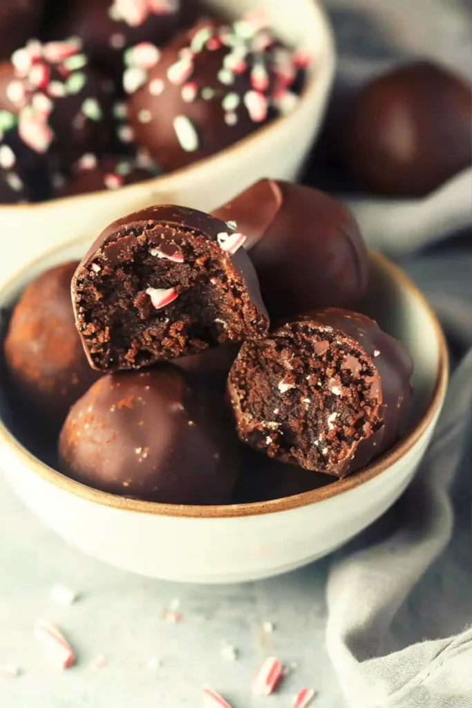 5-Ingredient Chocolate Peppermint Protein Balls